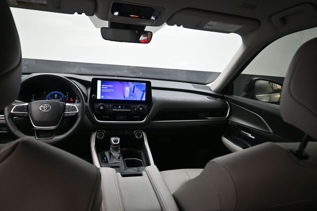 2024 Toyota Grand Highlander XLE White at Don McGill Toyota
