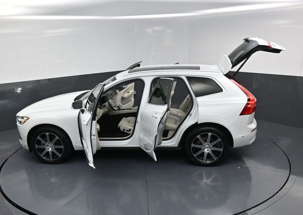2020 Volvo XC60 T5 Inscription White at Westside Lexus