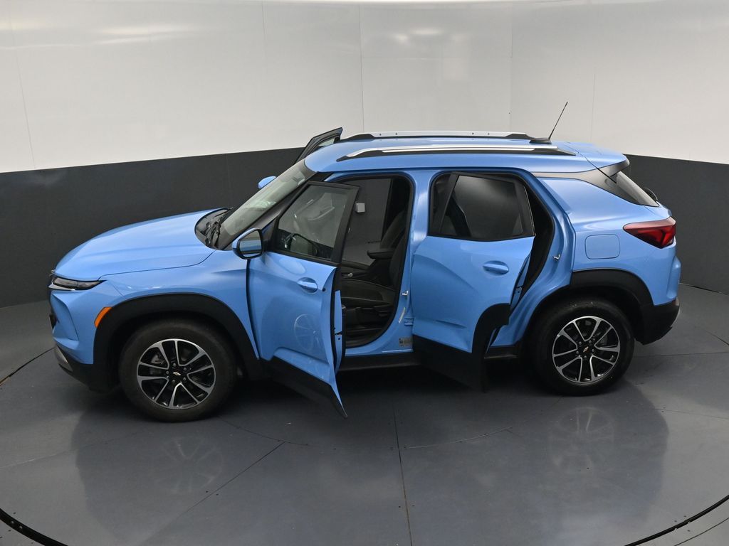 2024 Chevrolet TrailBlazer LT Blue at DeMontrond Automotive Group