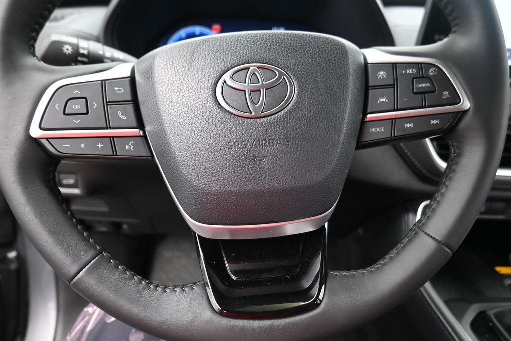 2026 Toyota Grand Highlander Limited Silver at Toyota of Victoria