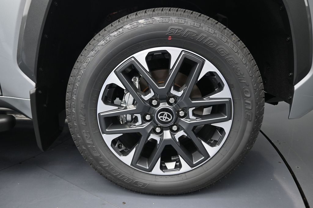 2026 Toyota Tundra Limited - 4