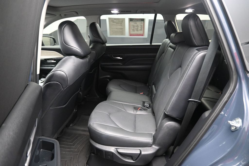 2025 Toyota Grand Highlander Limited White at Community Kia