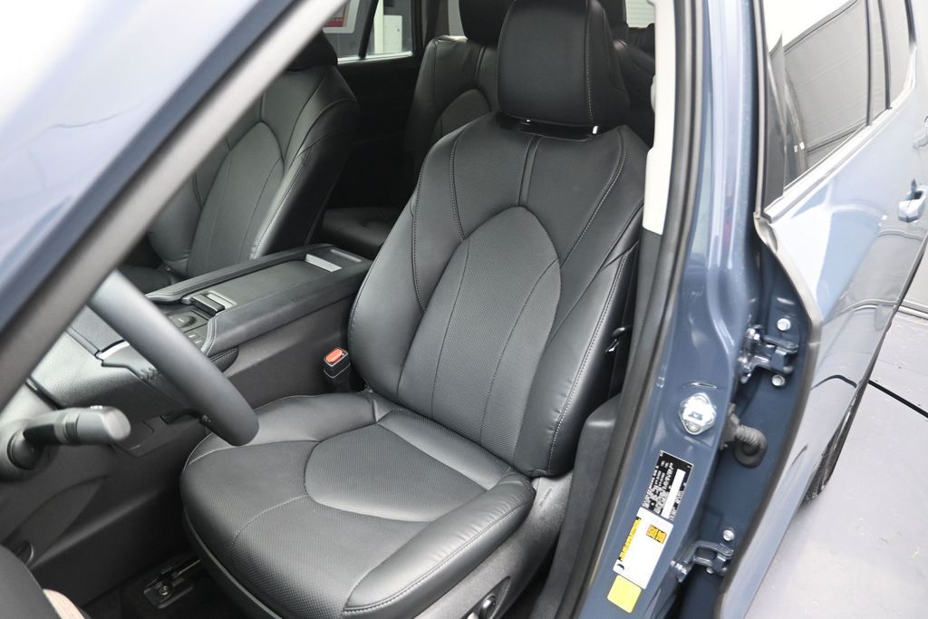 2025 Toyota Grand Highlander Limited White at Community Kia