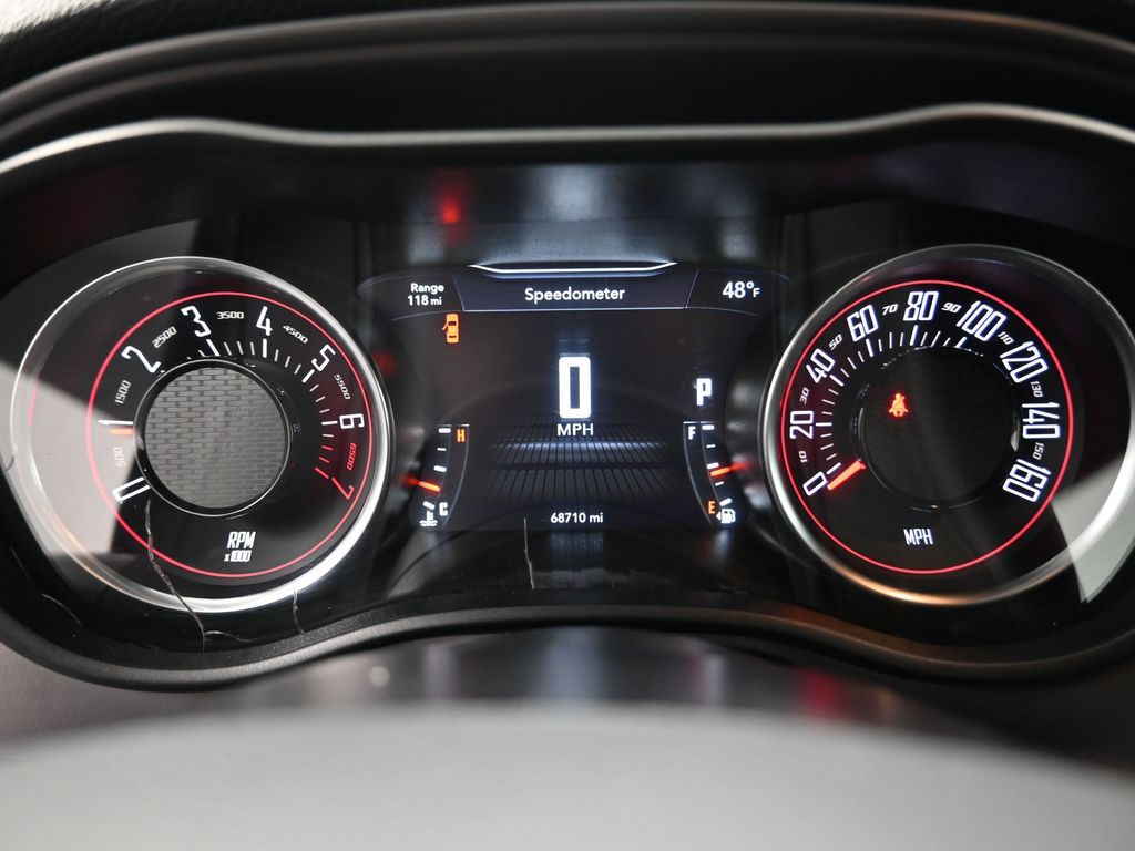 2023 Dodge Challenger SXT - 5