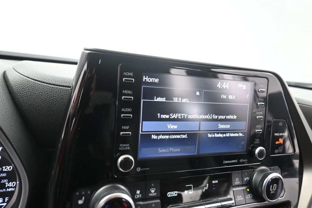 2020 Toyota Highlander XLE Black at Emmons Autoplex