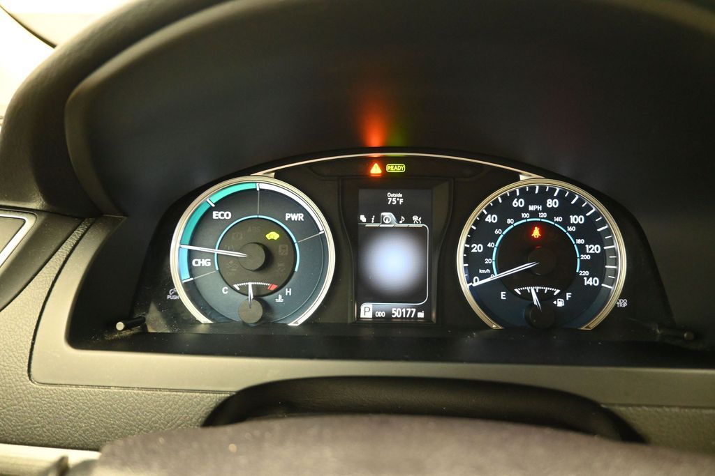 2017 Toyota Camry Hybrid XLE - 5