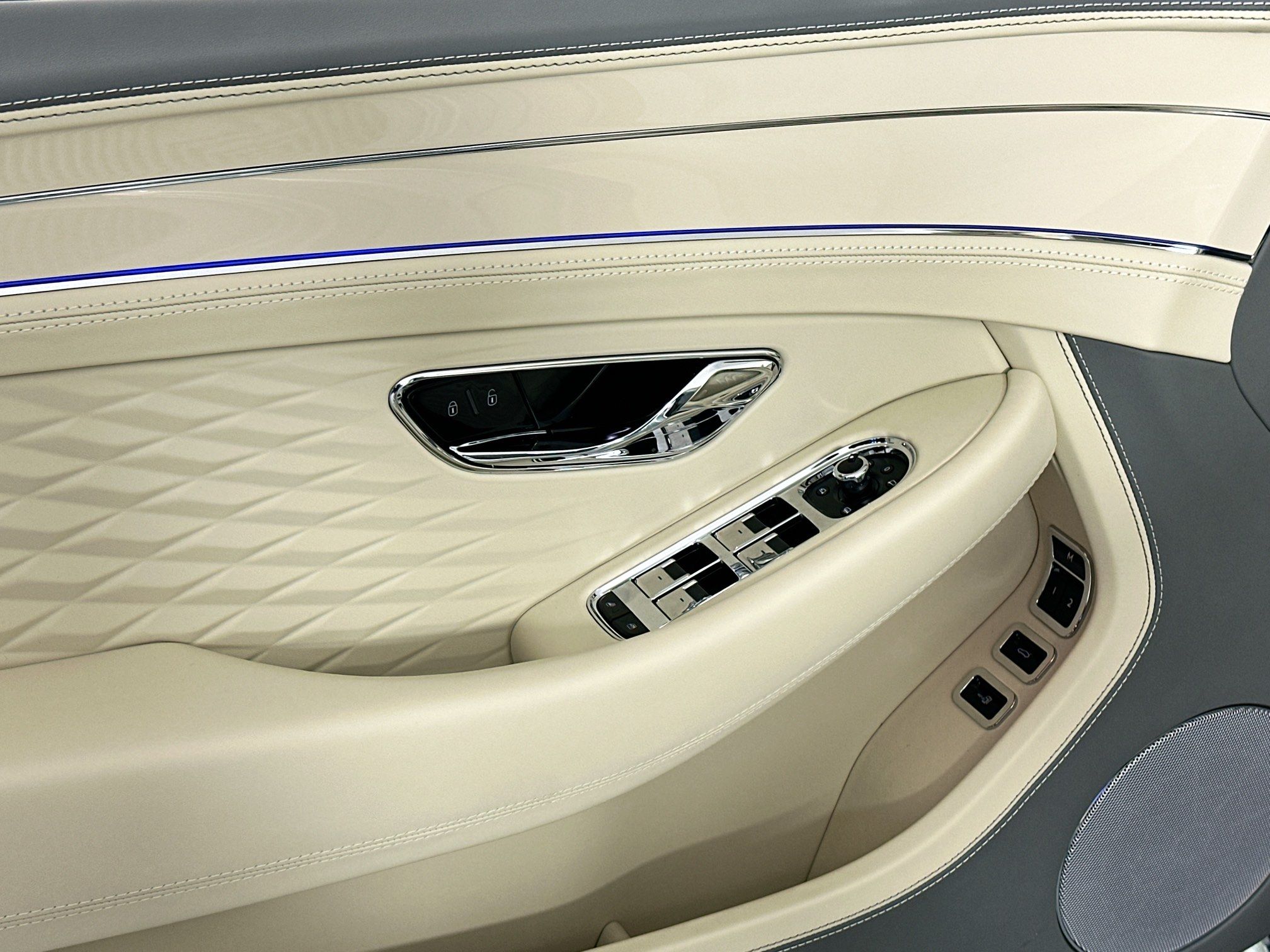 new 2026 Bentley Continental GTC car