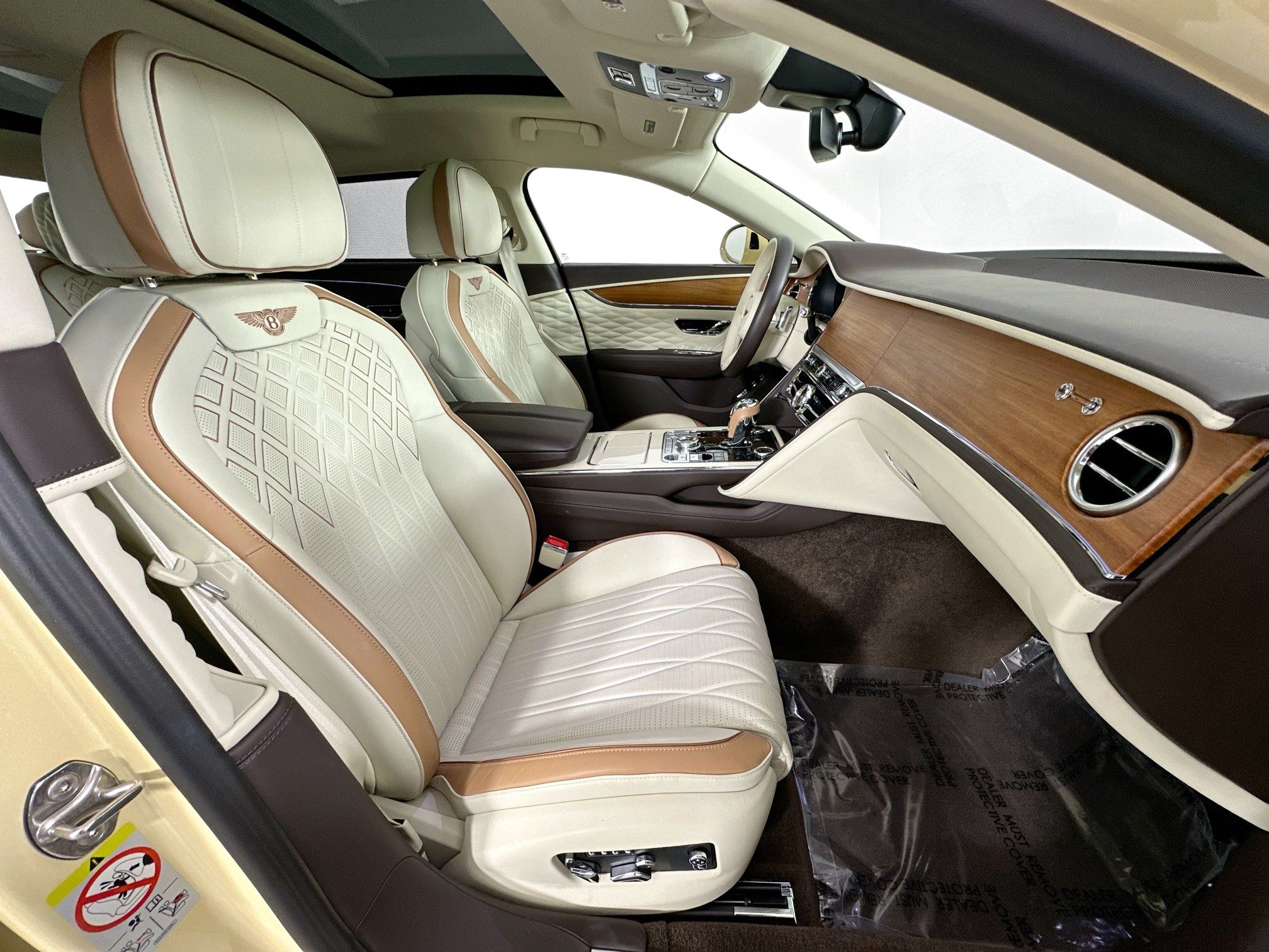 used 2023 Bentley Flying Spur Hybrid car, priced at $198,998