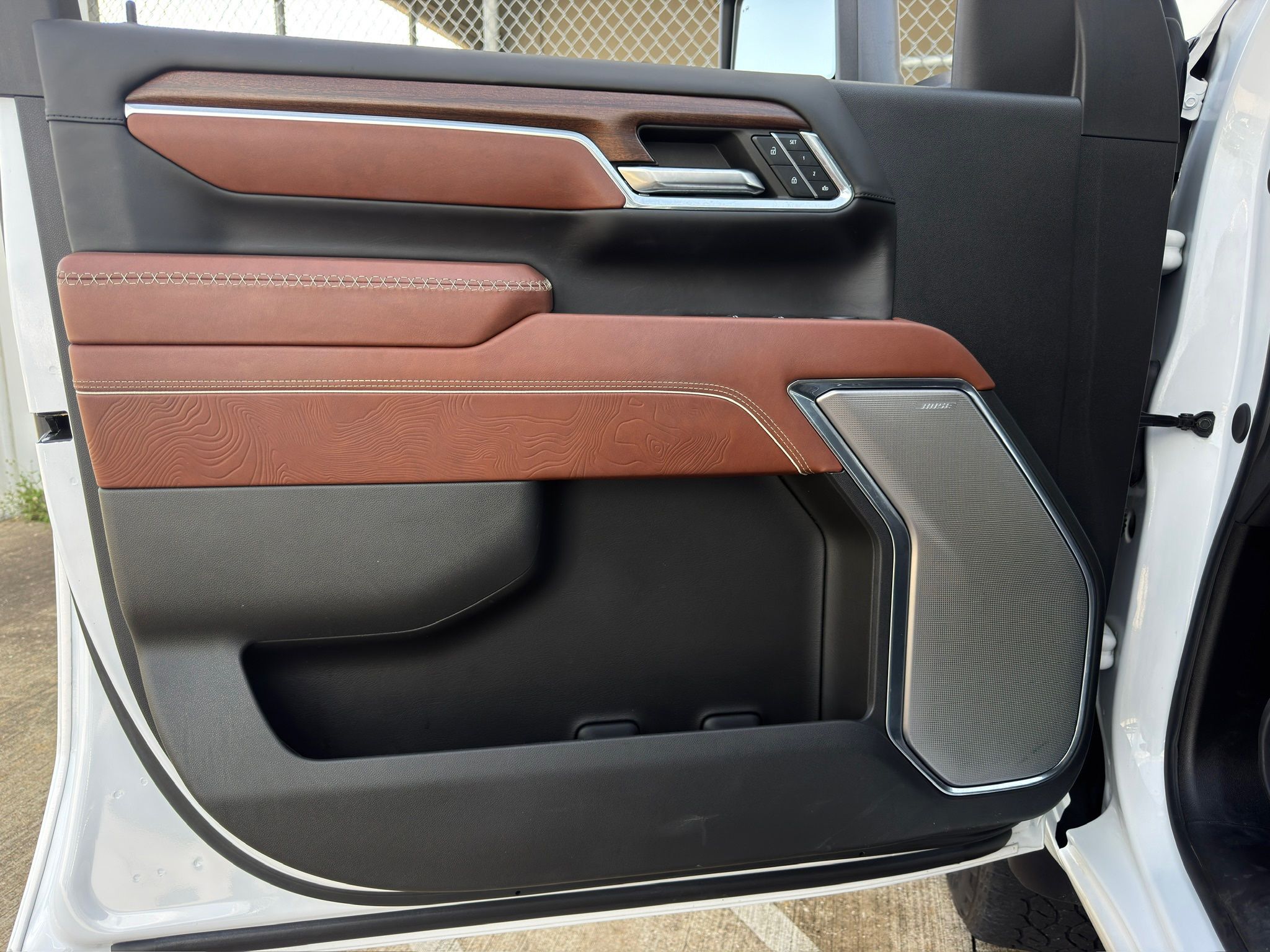 2024 GMC Sierra 2500HD Denali Ultimate White at South Houston Nissan