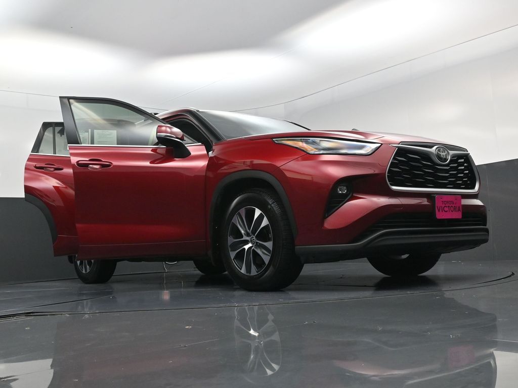 2022 Toyota Highlander XLE Red at North Houston Mitsubishi
