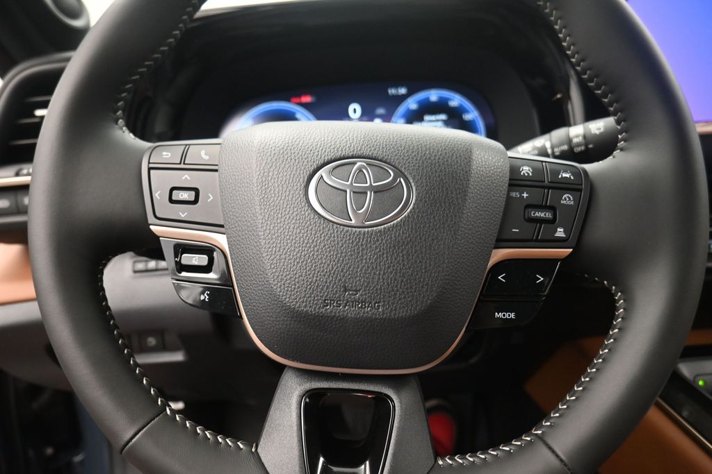 2026 Toyota Crown Signia Limited - 11