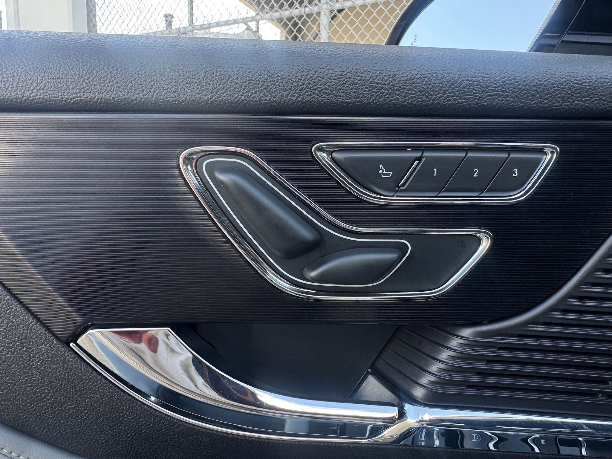 2022 Lincoln Corsair Standard - 8