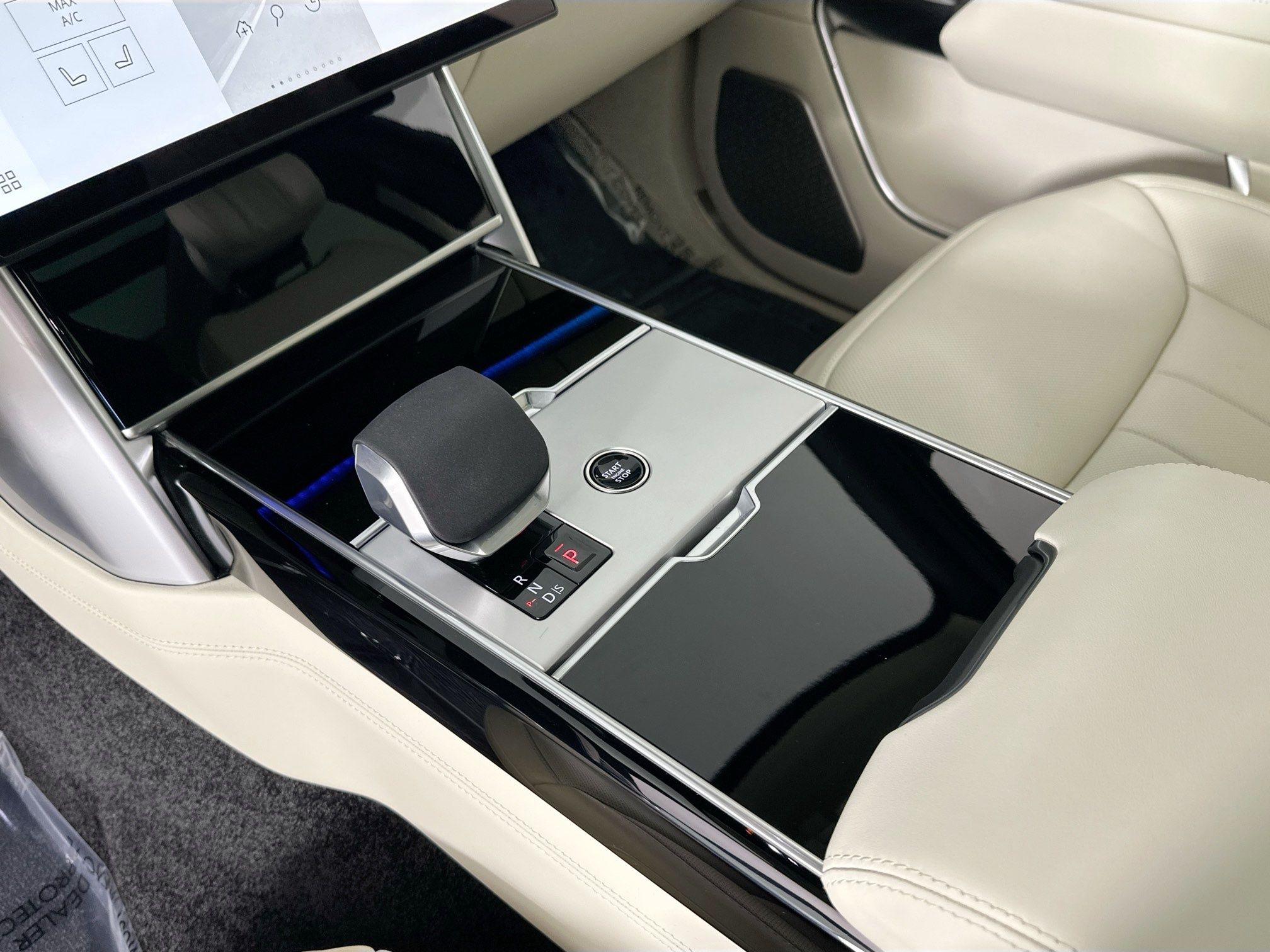 new 2026 Land Rover Range Rover car, priced at $201,935