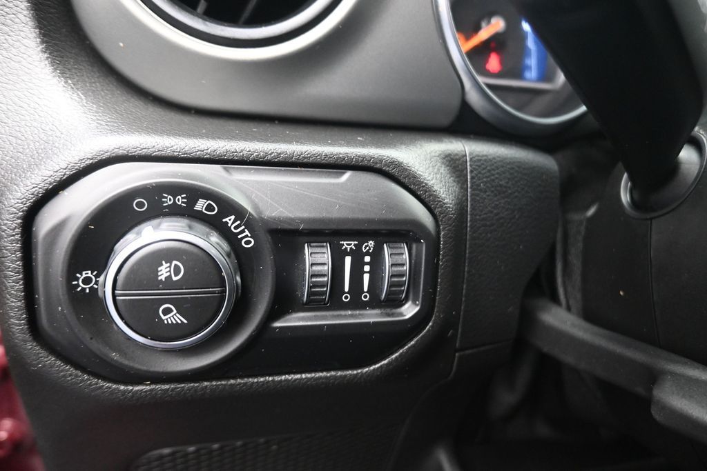 2021 Jeep Gladiator Sport - 11
