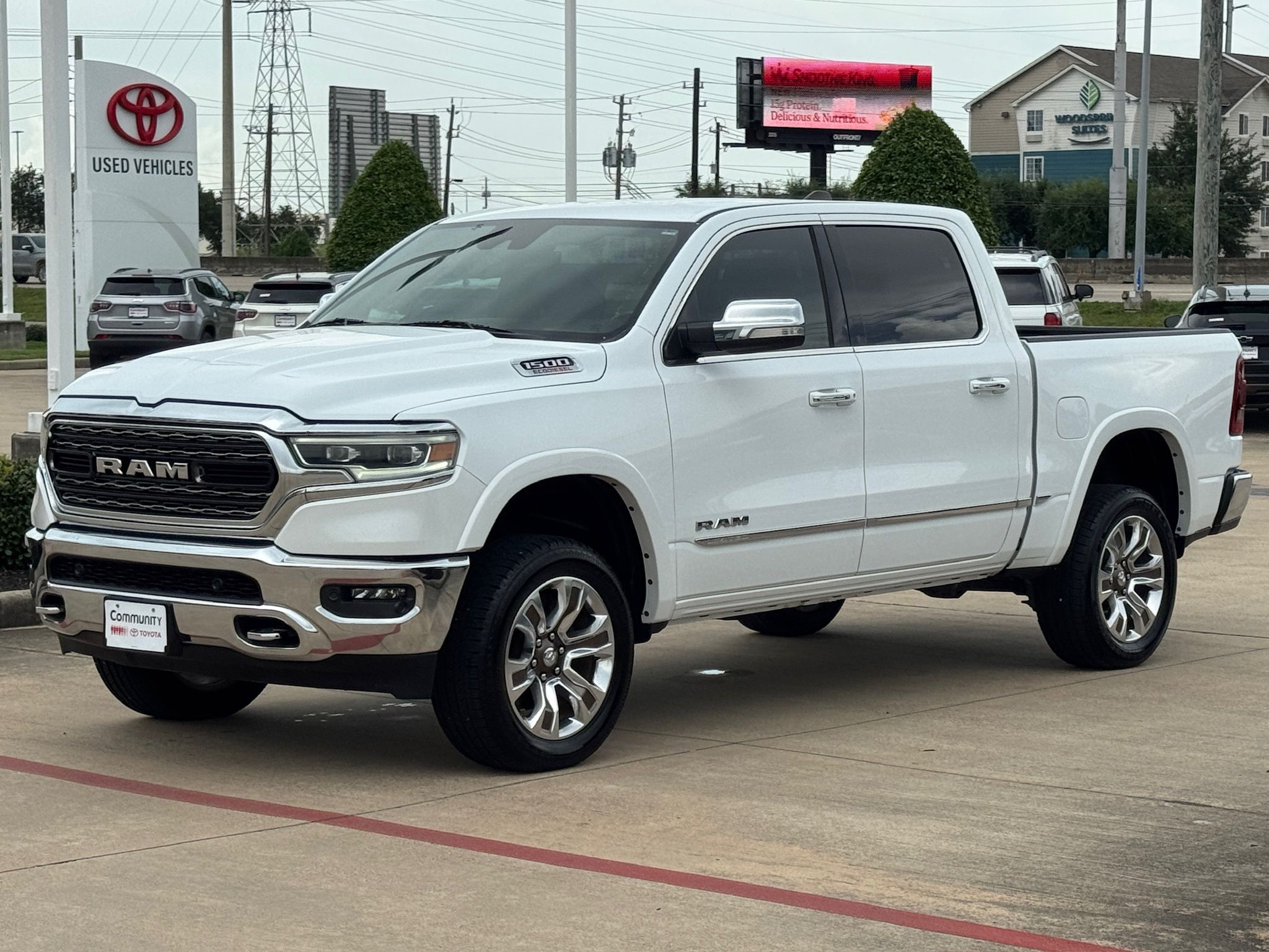 2022 Ram 1500 Limited White at Bayshore Chrysler Jeep Dodge Ram