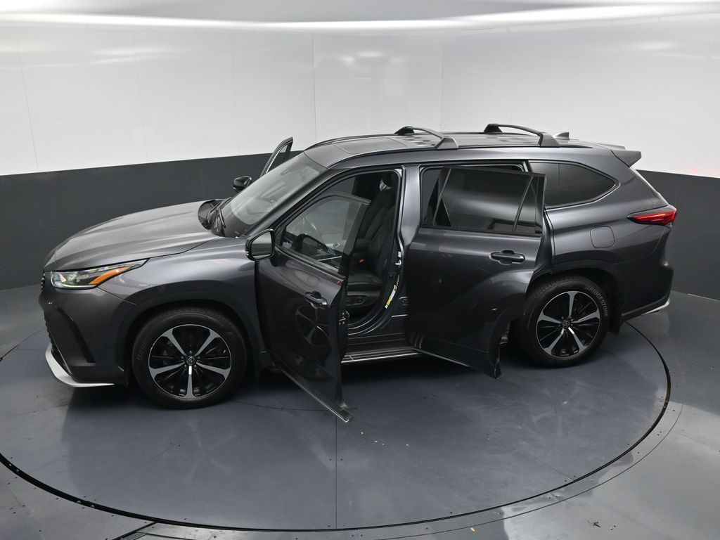 2021 Toyota Highlander XSE Gray at Autostrade