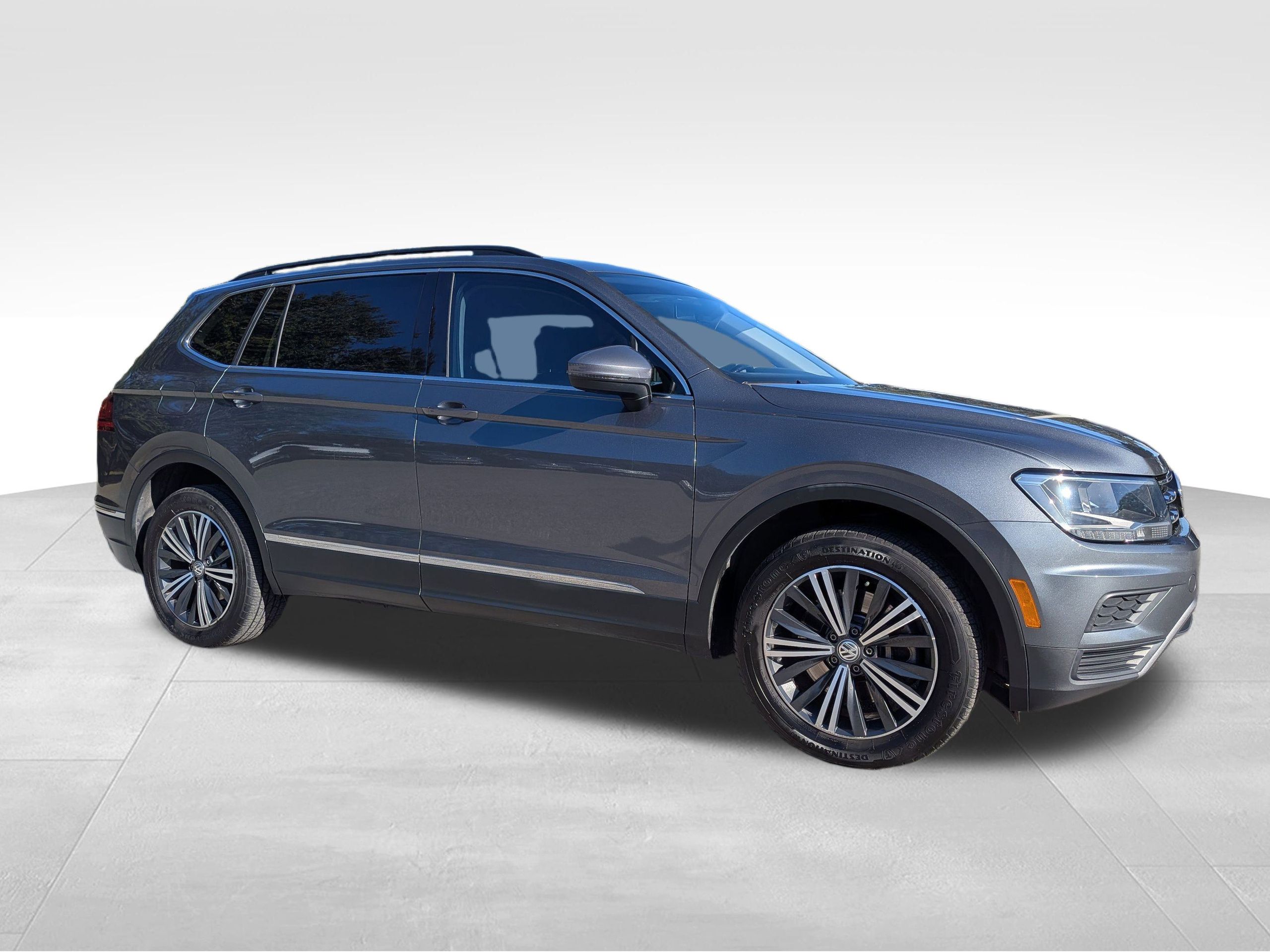 2018 Volkswagen Tiguan SE's photo