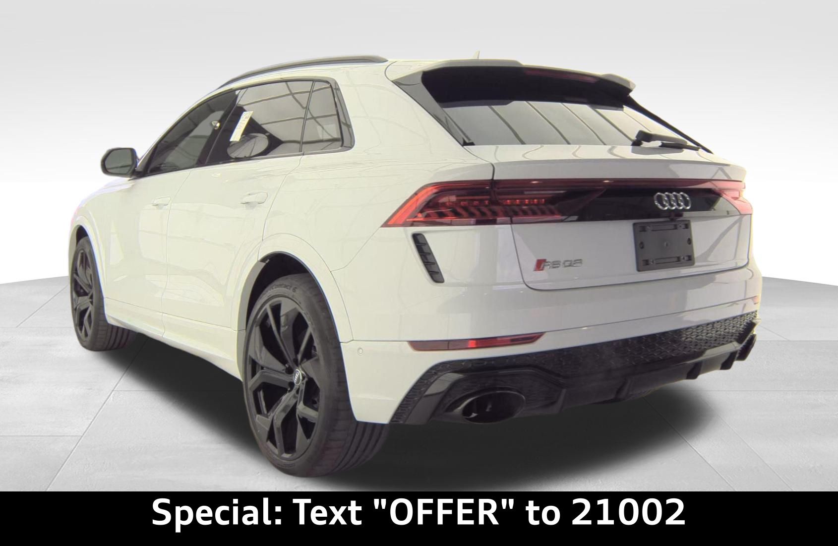 2021 Audi RS Q8 photo 2