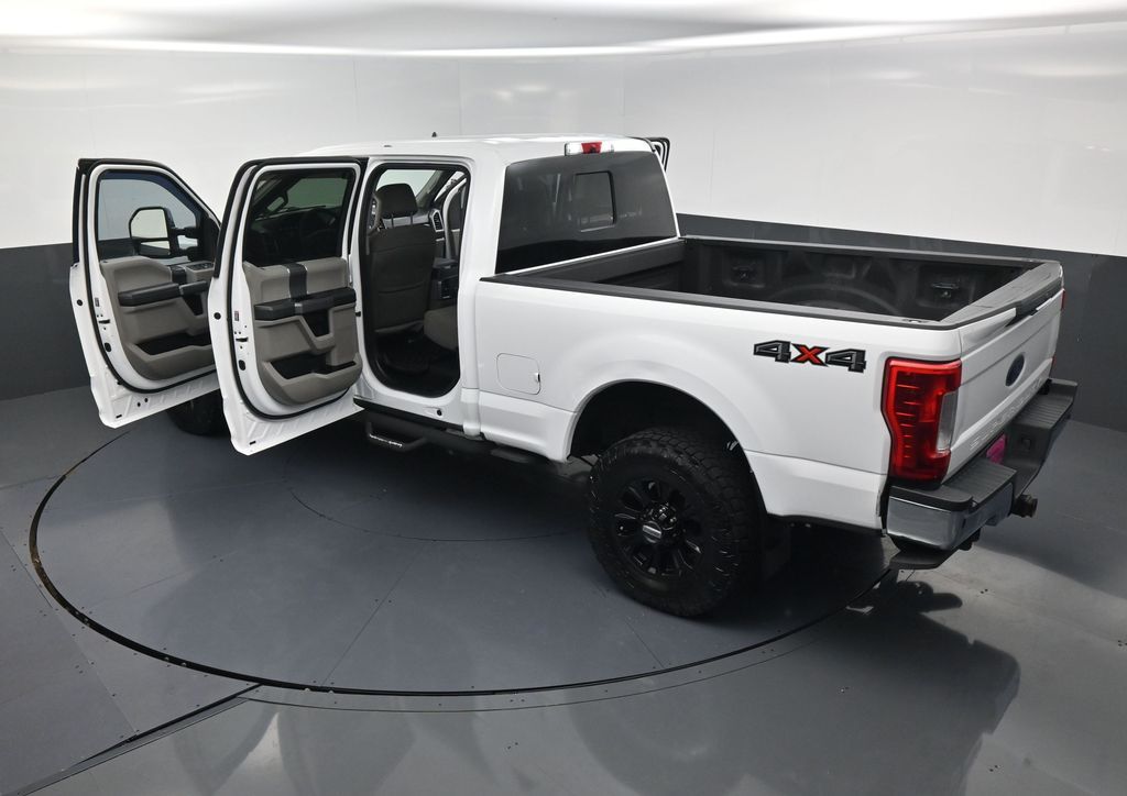 2019 Ford F-250SD XLT White at Emmons Autoplex