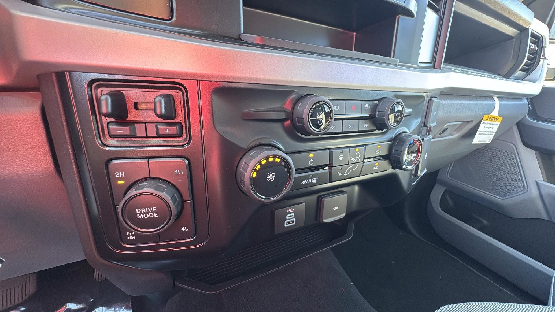 2026 Ford F-250 Super Duty XL - Photo 27