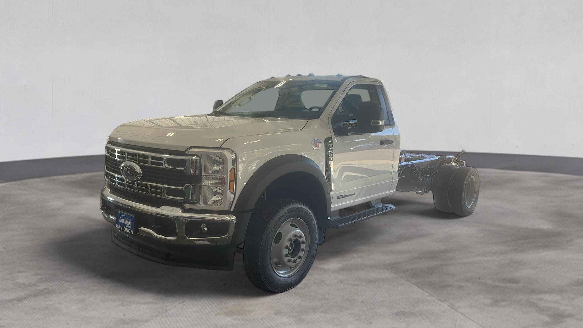 2026 Ford F-550SD 