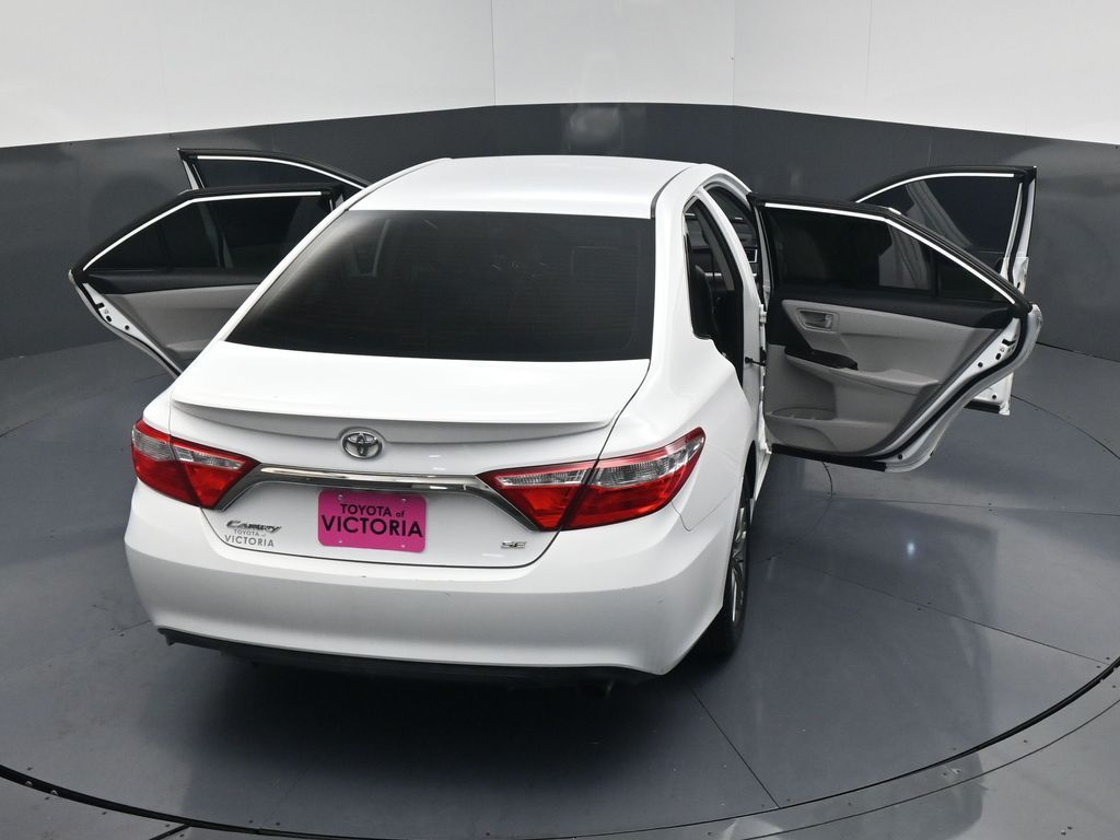 2017 Toyota Camry SE Silver at Emmons Autoplex