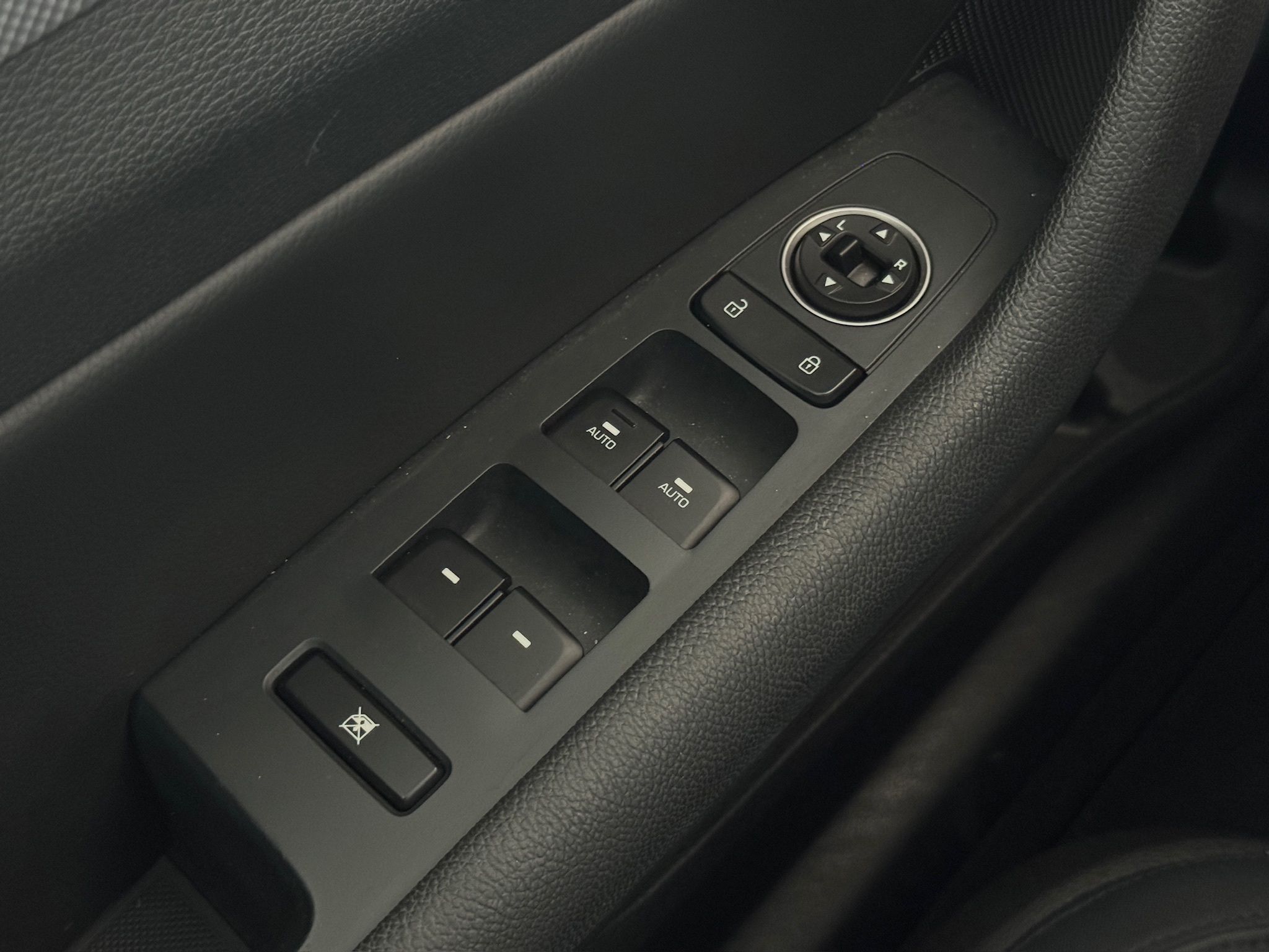 2019 Hyundai Sonata SEL White at Martin Chrysler Dodge Jeep Ram