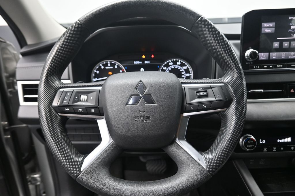 2022 Mitsubishi Outlander ES Silver at Emmons Autoplex