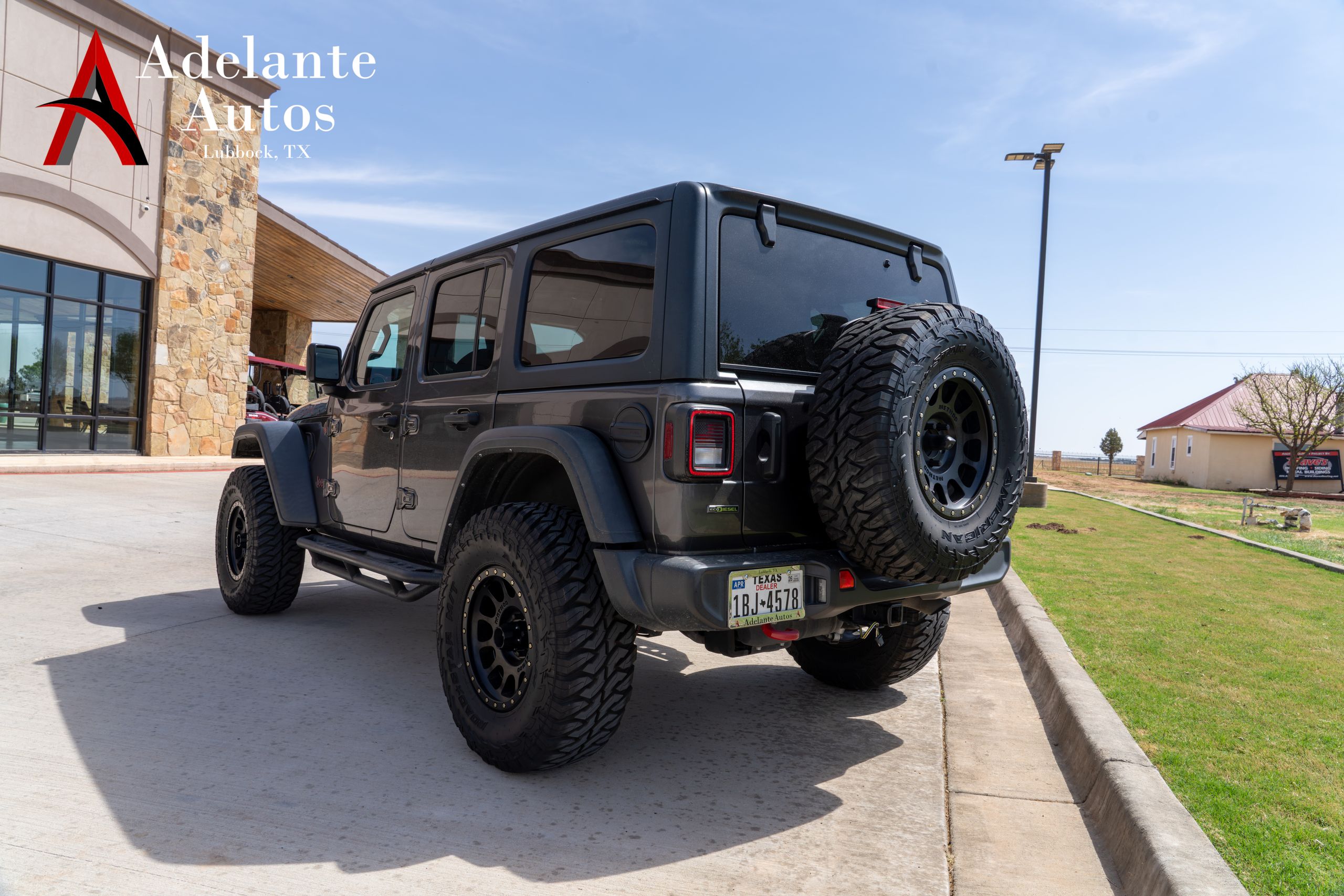 View vehicle photo 3