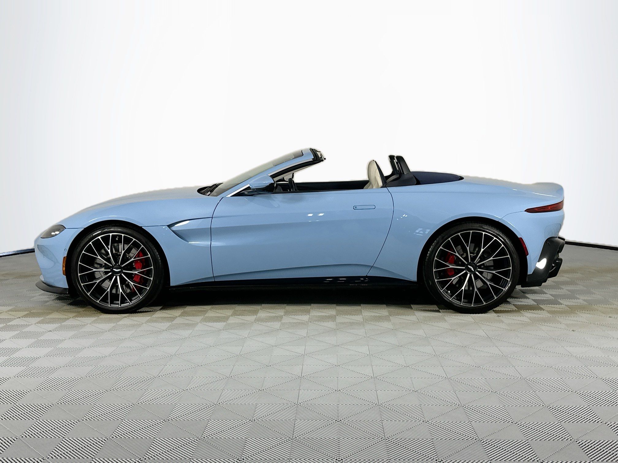 used 2023 Aston Martin Vantage car, priced at $159,998