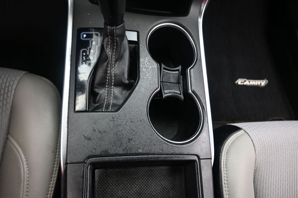 2017 Toyota Camry SE Silver at Emmons Autoplex