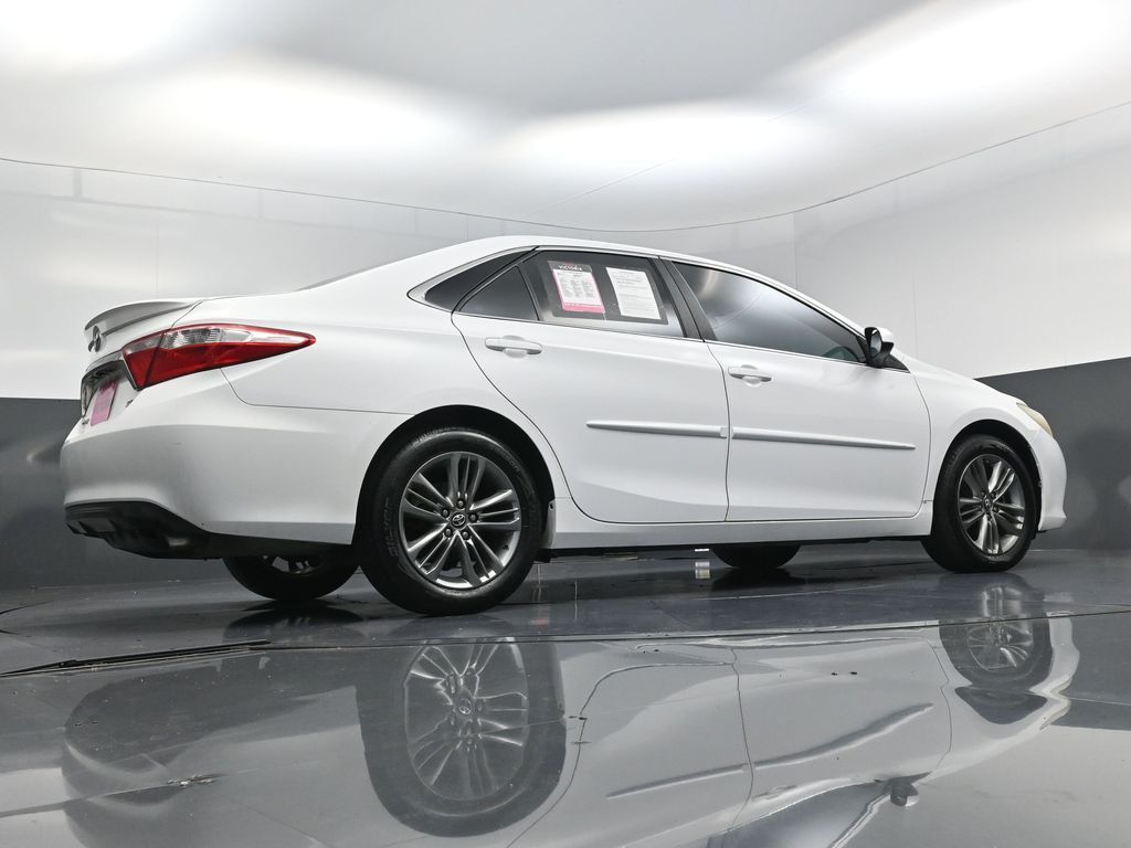 2017 Toyota Camry SE Silver at Emmons Autoplex