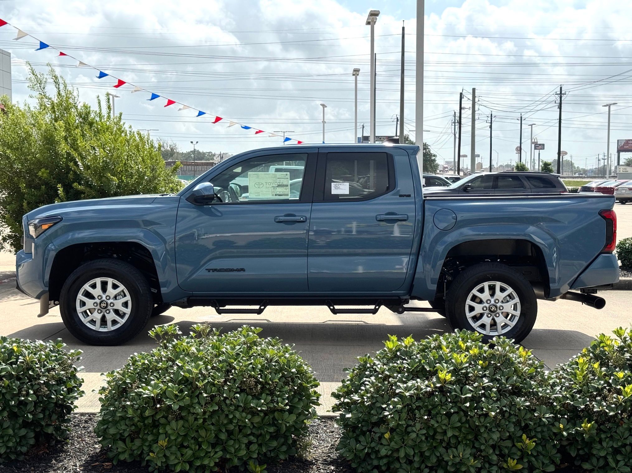 2026 Toyota Tacoma SR5 - 9