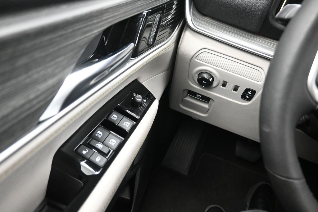 2024 Jeep Wagoneer L Series II White at Traditions Chevrolet