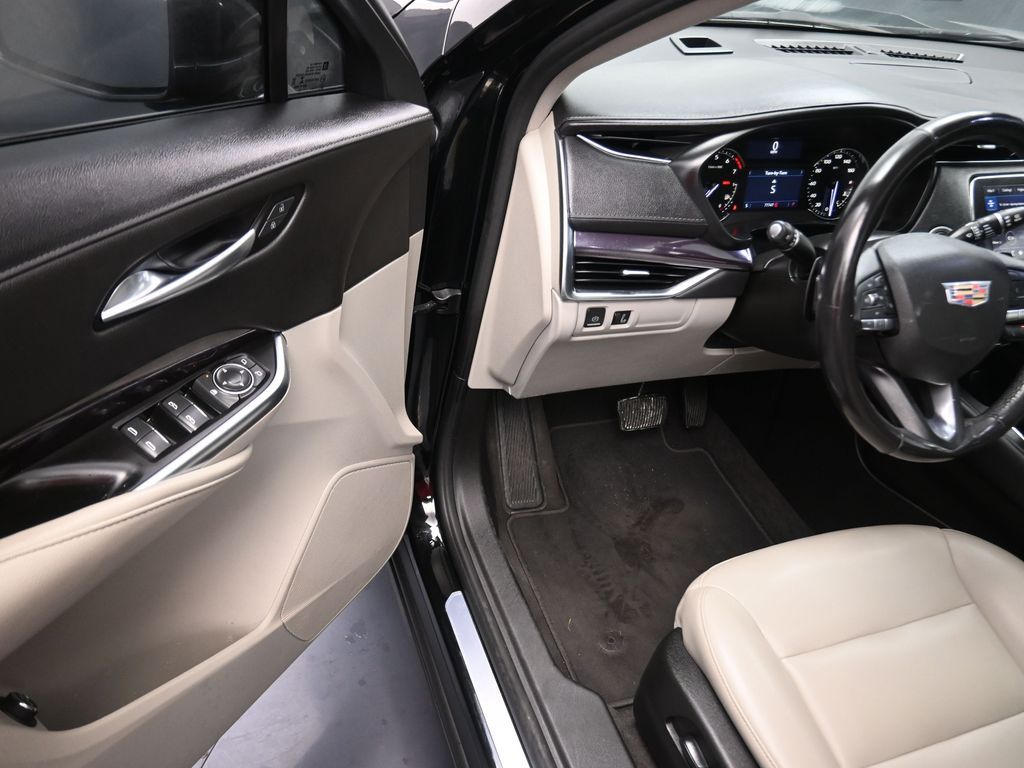 2021 Cadillac XT4 Luxury Black at Don McGill Toyota