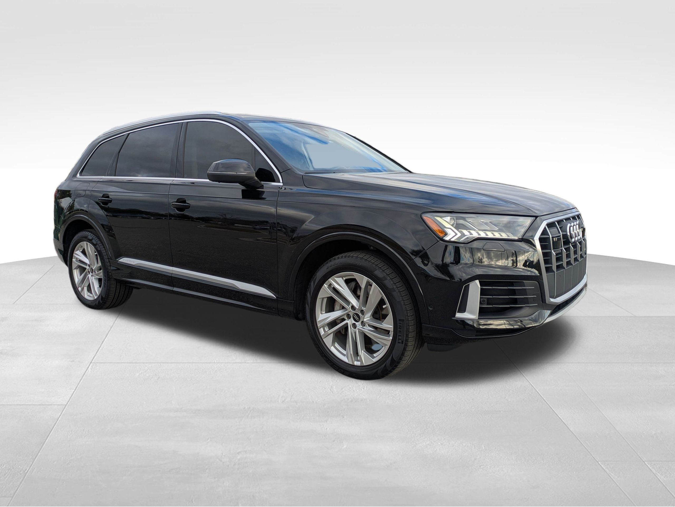 2023 Audi Q7 Premium Plus's photo