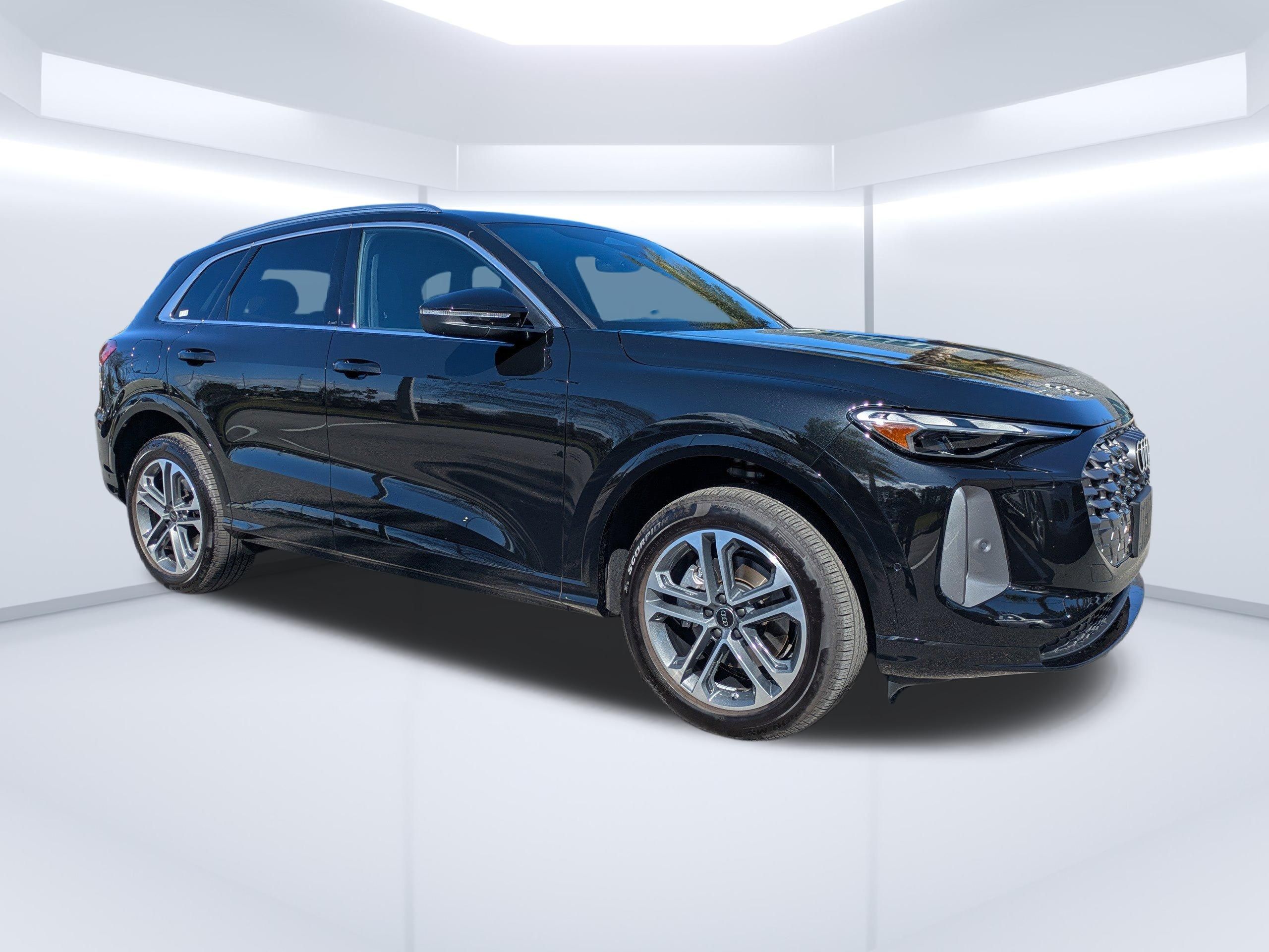 2025 Audi Q5 quattro Premium 40 TFSI