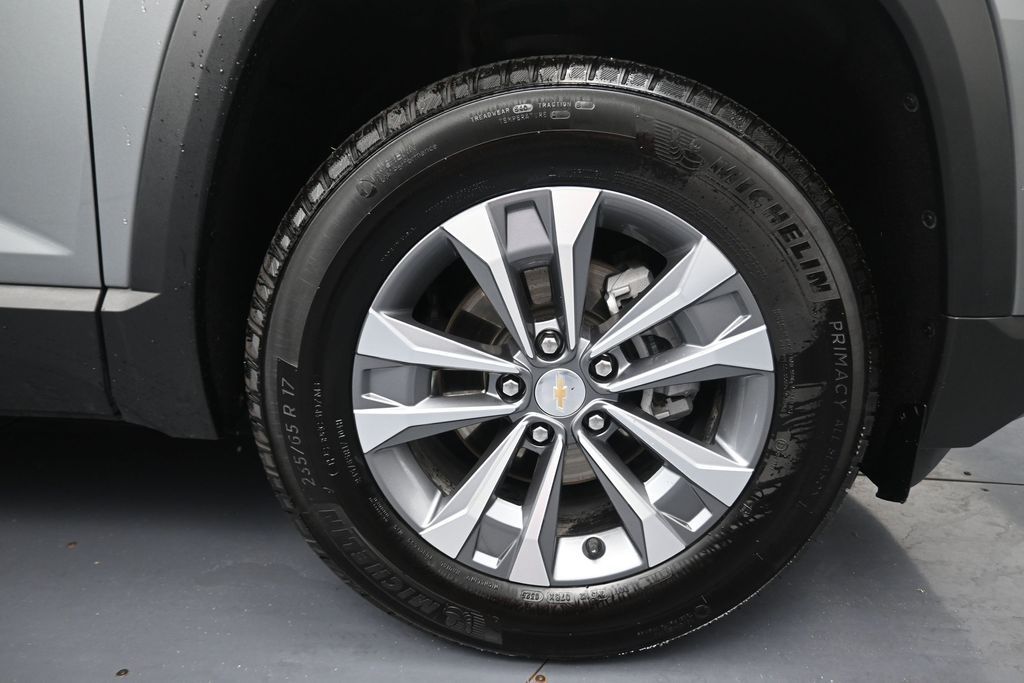 2025 Chevrolet Equinox LT - 4