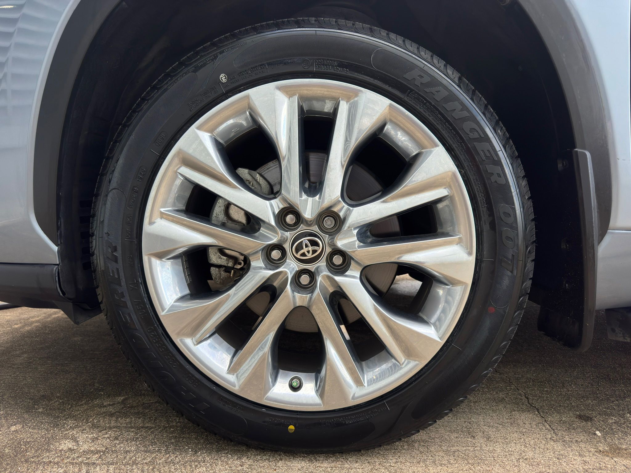 2024 Toyota Highlander Limited  at Bravo Nissan