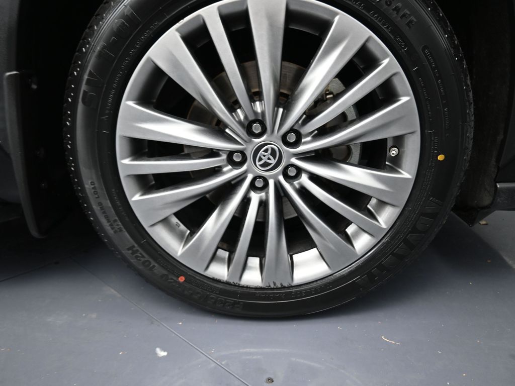 2021 Toyota Highlander Platinum Brown at Toyota of Victoria