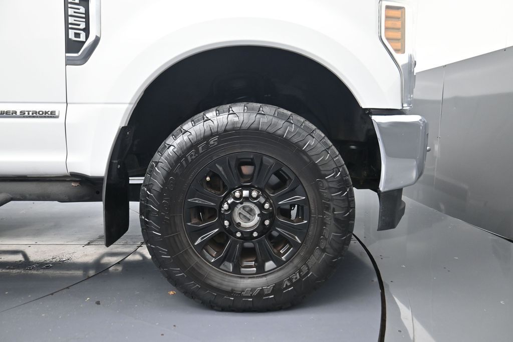 2019 Ford F-250SD XLT White at Emmons Autoplex