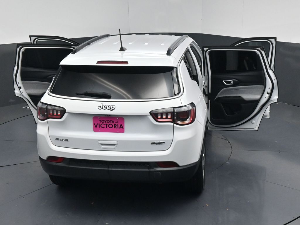 2022 Jeep Compass Latitude Lux White at Wharton Ford