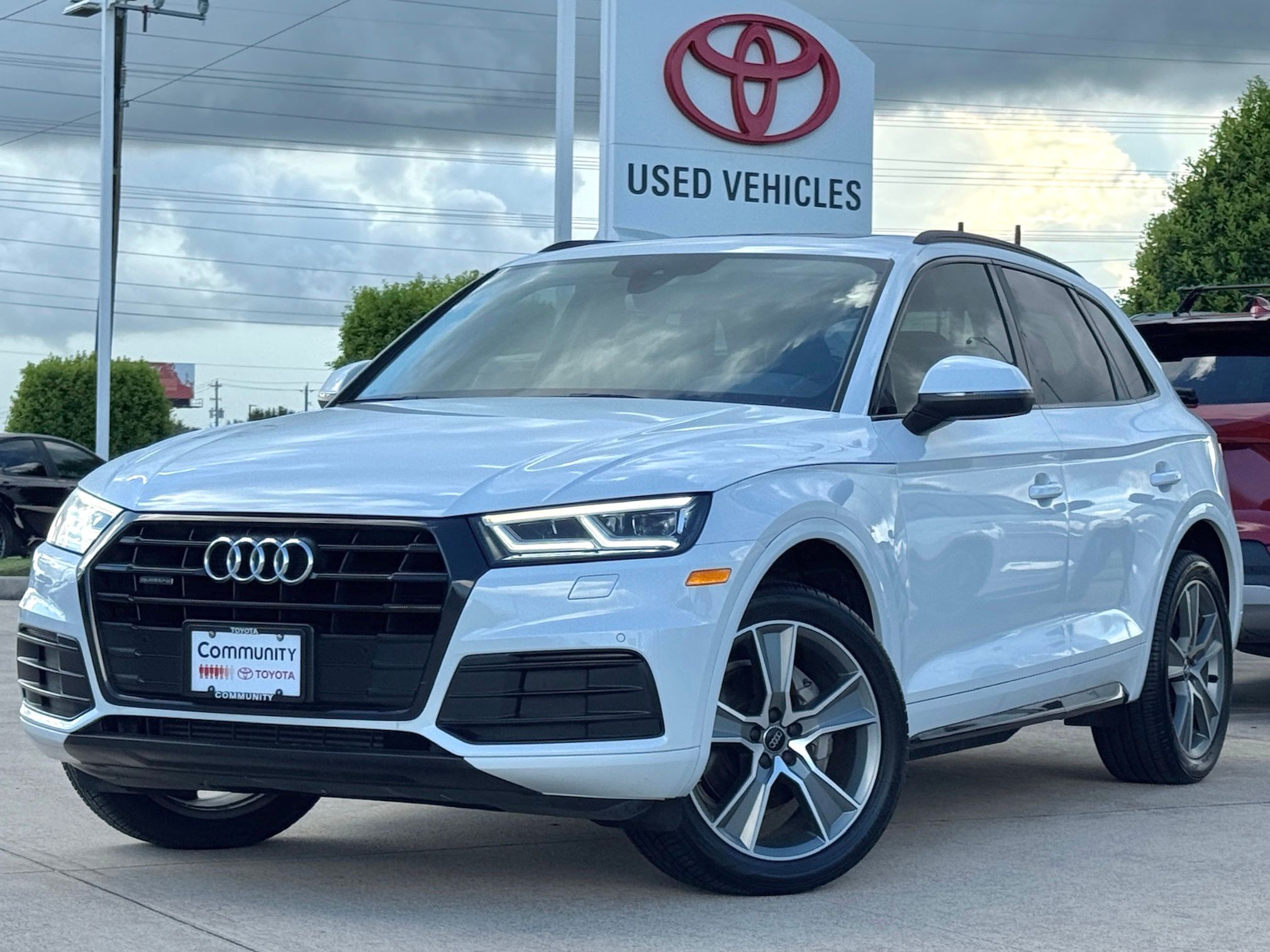 2019 Audi Q5 2.0T Premium Plus White at Ultimate Motorsports
