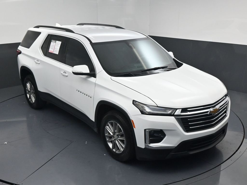 2023 Chevrolet Traverse LT White at AutoSavvy Houston Southwest