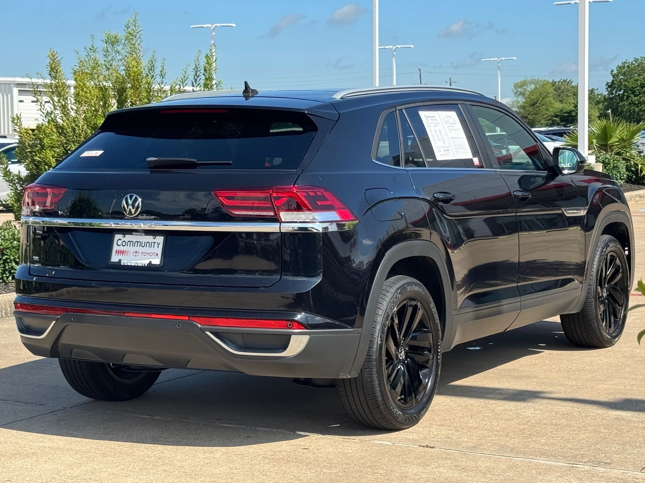 2022 Volkswagen Atlas Cross Sport 2.0T SE w/Technology  at DeMontrond Automotive Group