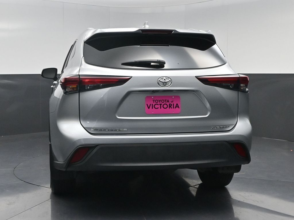 2024 Toyota Highlander XLE Silver at Monument Chevrolet