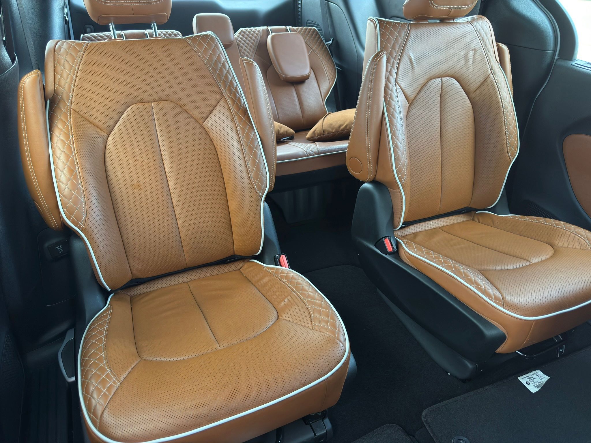 2024 Chrysler Pacifica Pinnacle White at Community Honda