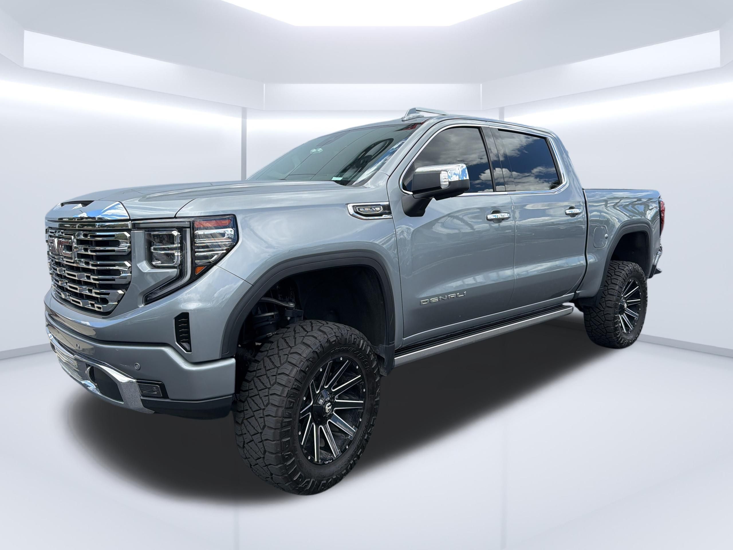 2024 GMC Sierra 4WD Crew Cab Short Box Denali's photo