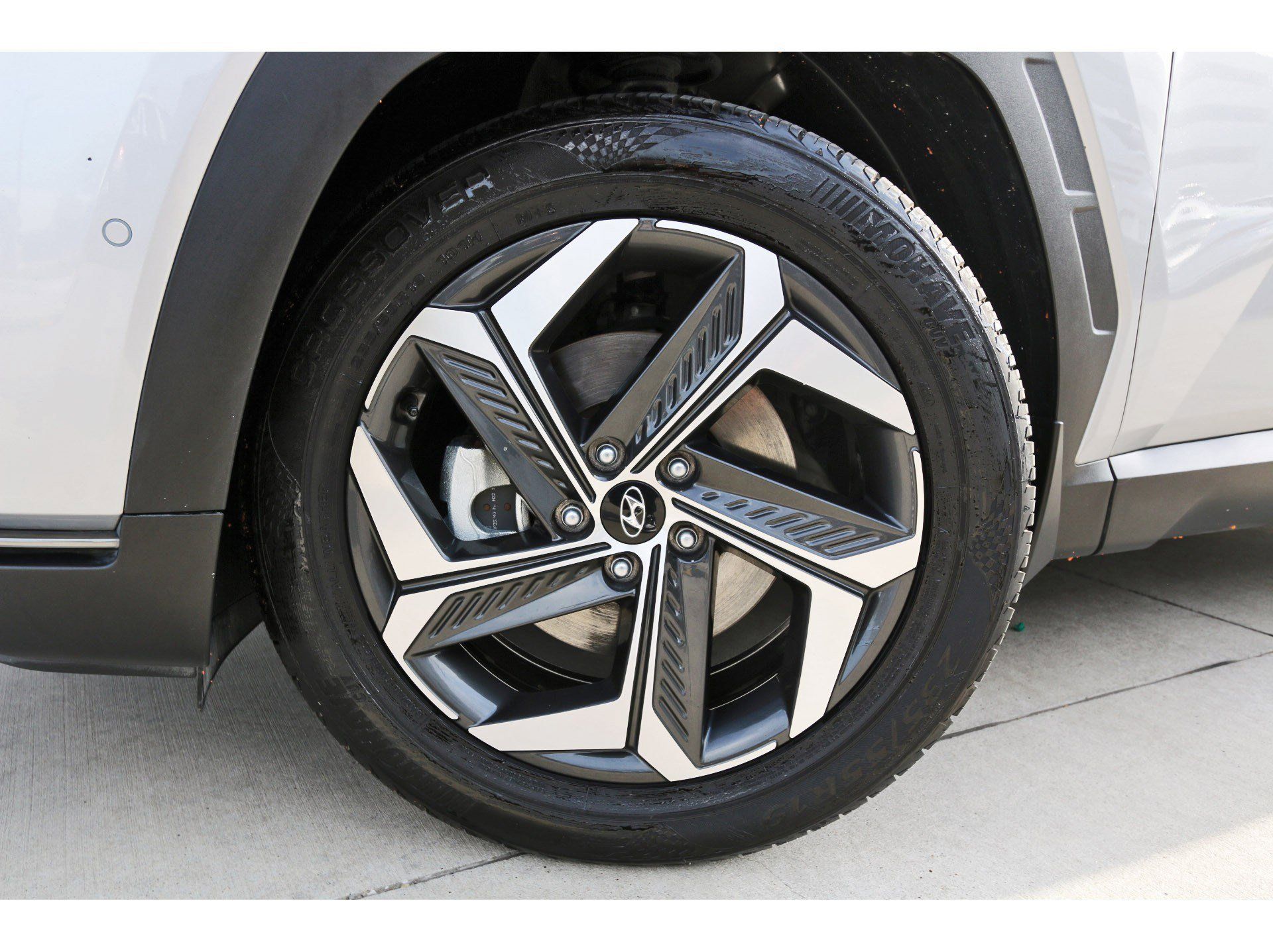 2023 Hyundai Tucson Limited Silver at Bayway Chrysler Dodge Jeep Ram