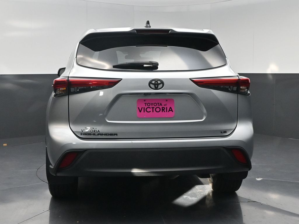 2023 Toyota Highlander LE Silver at Bayway Cadillac Southwest